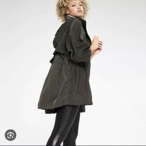 Athleta Rainfall Swing Parka